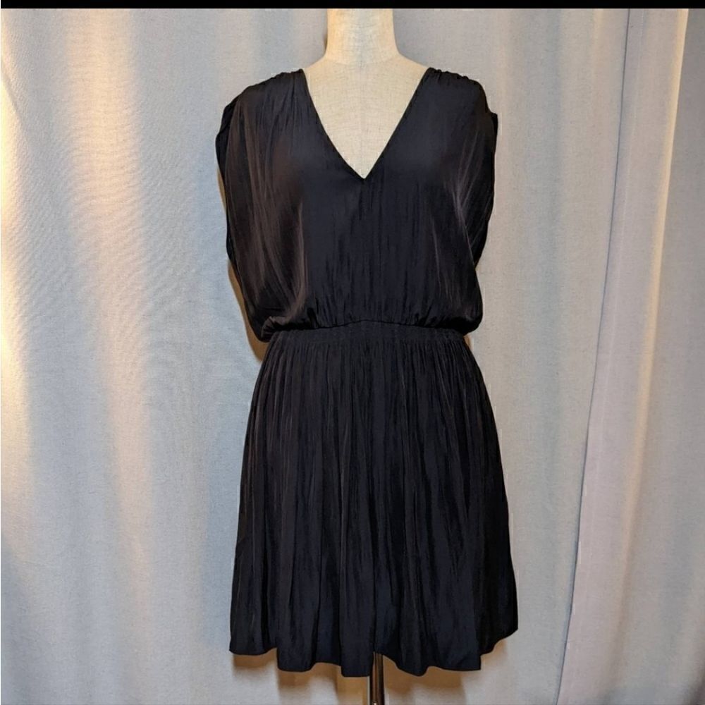 Aritzia Wilfred Black Almeida V Neck Satin Dress Elastic Pockets...